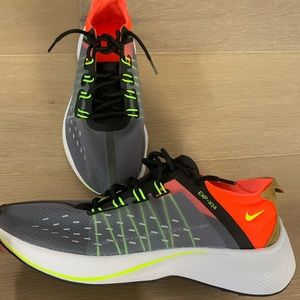 Nike EXP-X14 Youth size 7 running shoes